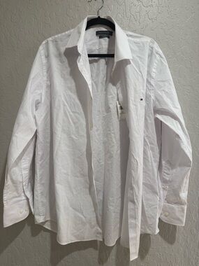 NWT Tommy Hilfiger White Long Sleeve Dress Shirt 100% Cotton Slim Fit